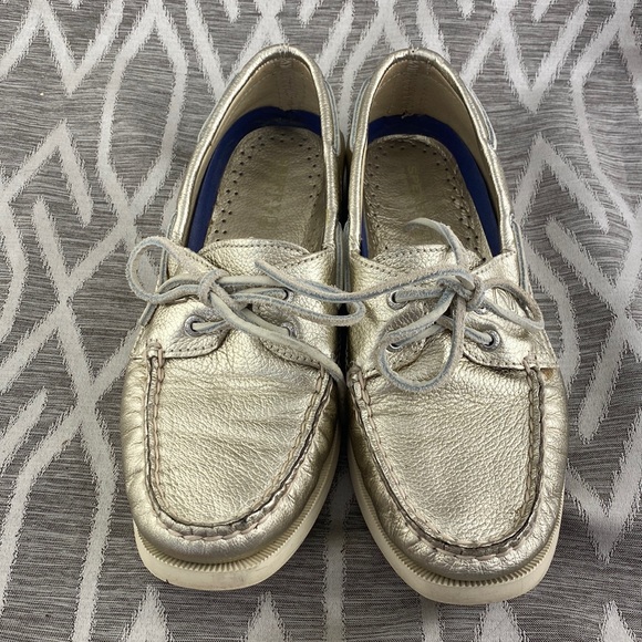 Sperry Metallic Gold Geuine Leather Non-Marking Anti-Slip Boat Shoe Size: 7.5 - Picture 1 of 7